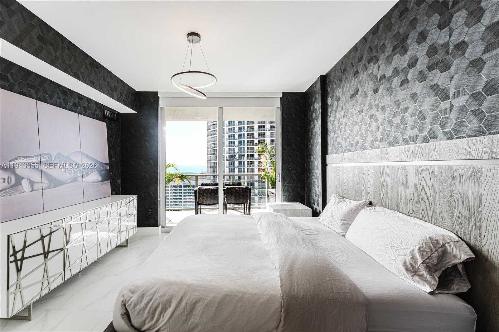 ARIA ON THE BAY CONDO - Residential