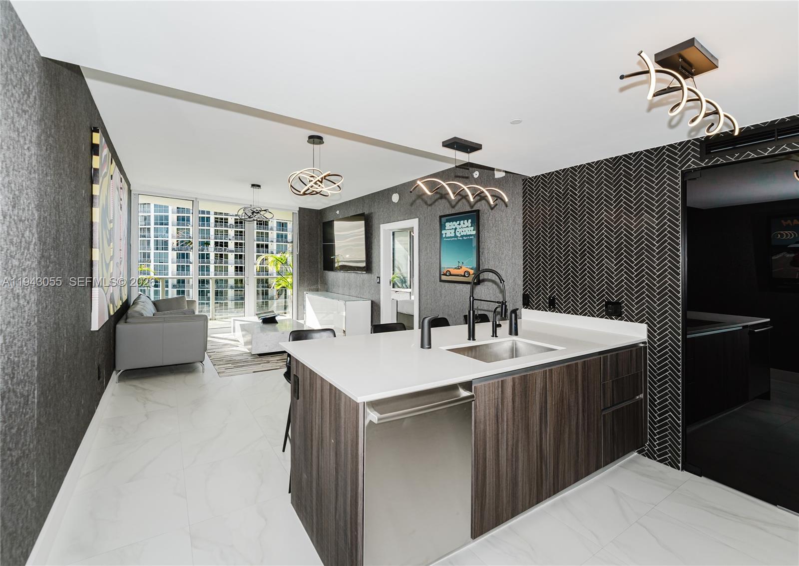 ARIA ON THE BAY CONDO - Residential