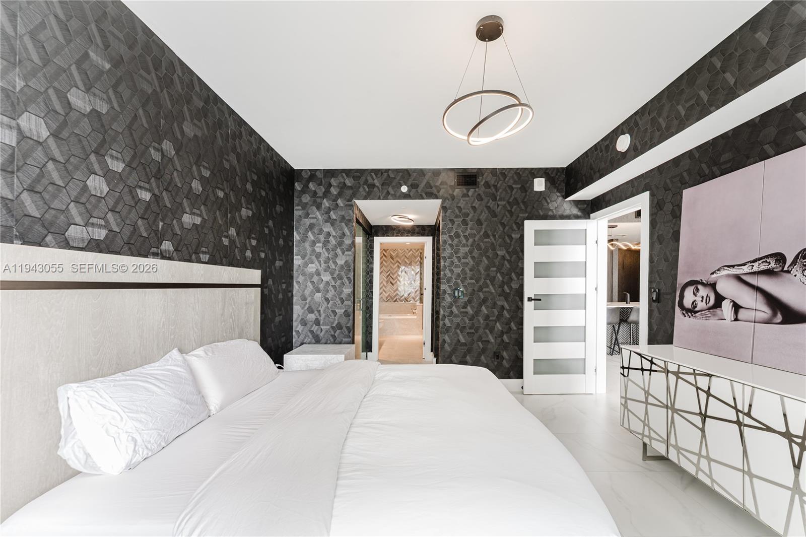 ARIA ON THE BAY CONDO - Residential