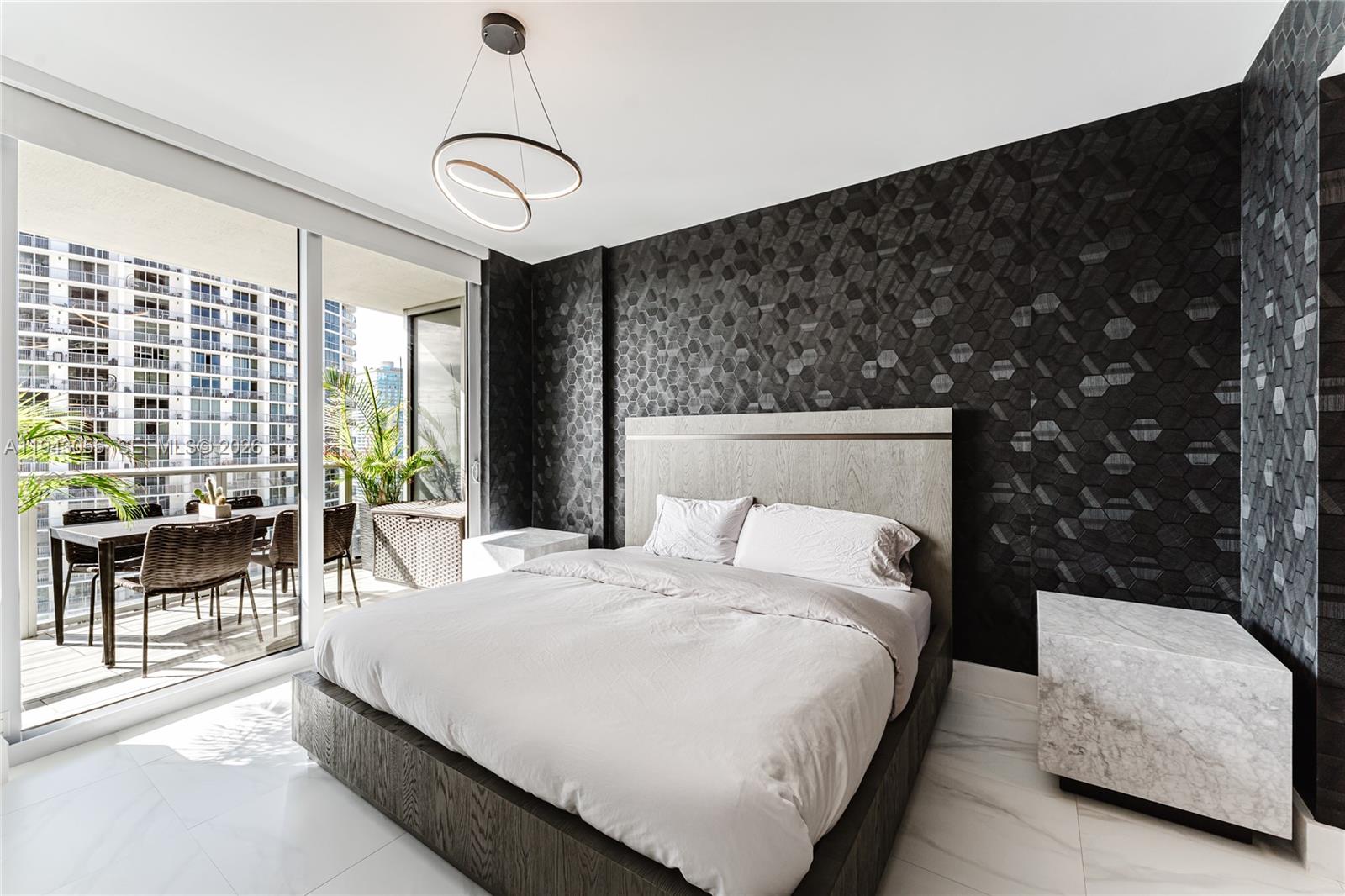 ARIA ON THE BAY CONDO - Residential