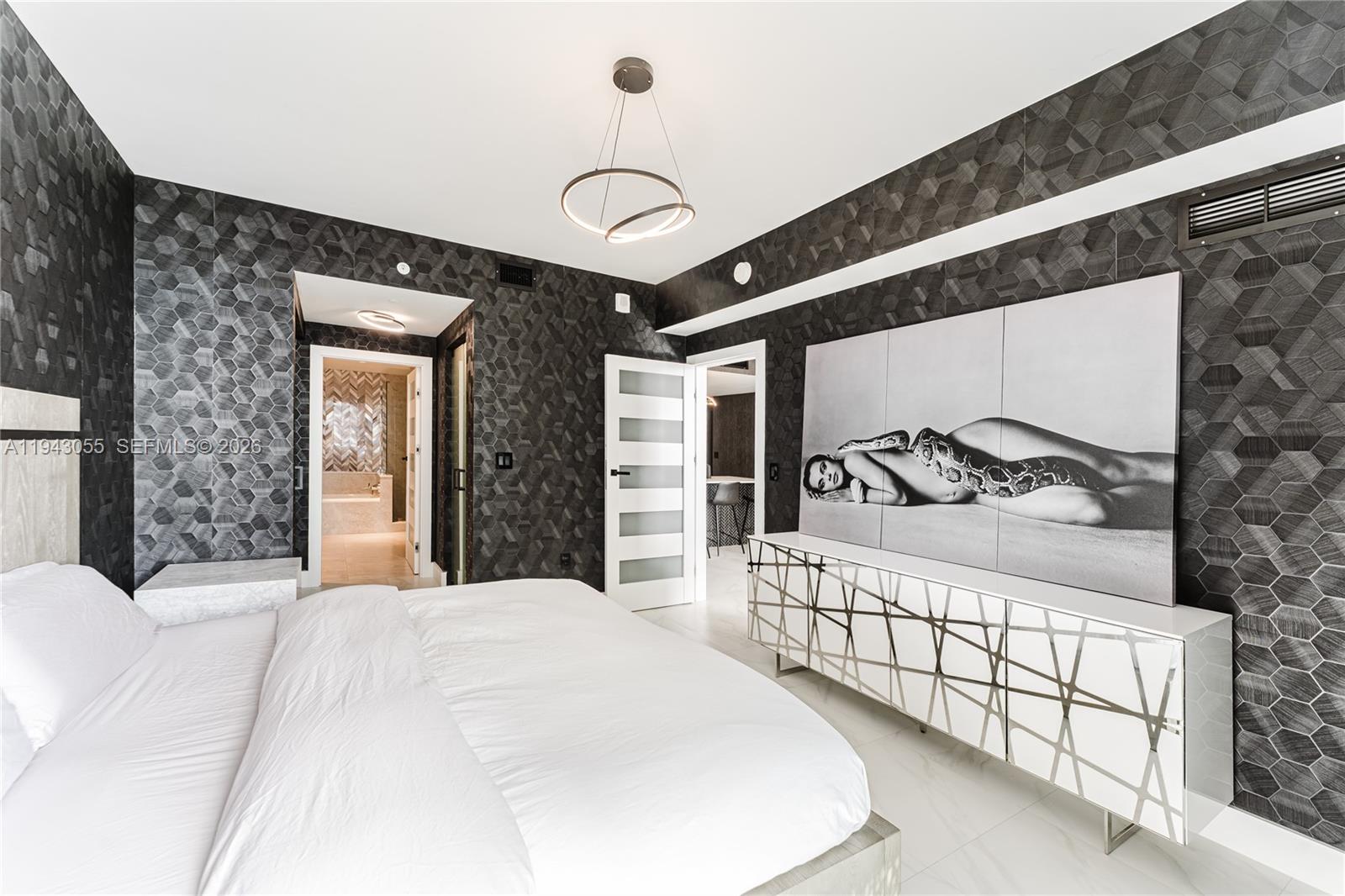 ARIA ON THE BAY CONDO - Residential