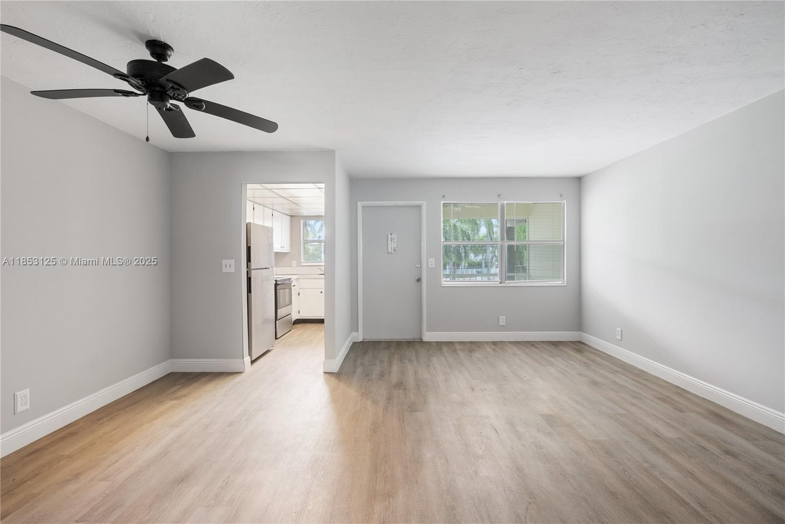 PARADISE BY THE SEA CONDO - Residential Lease