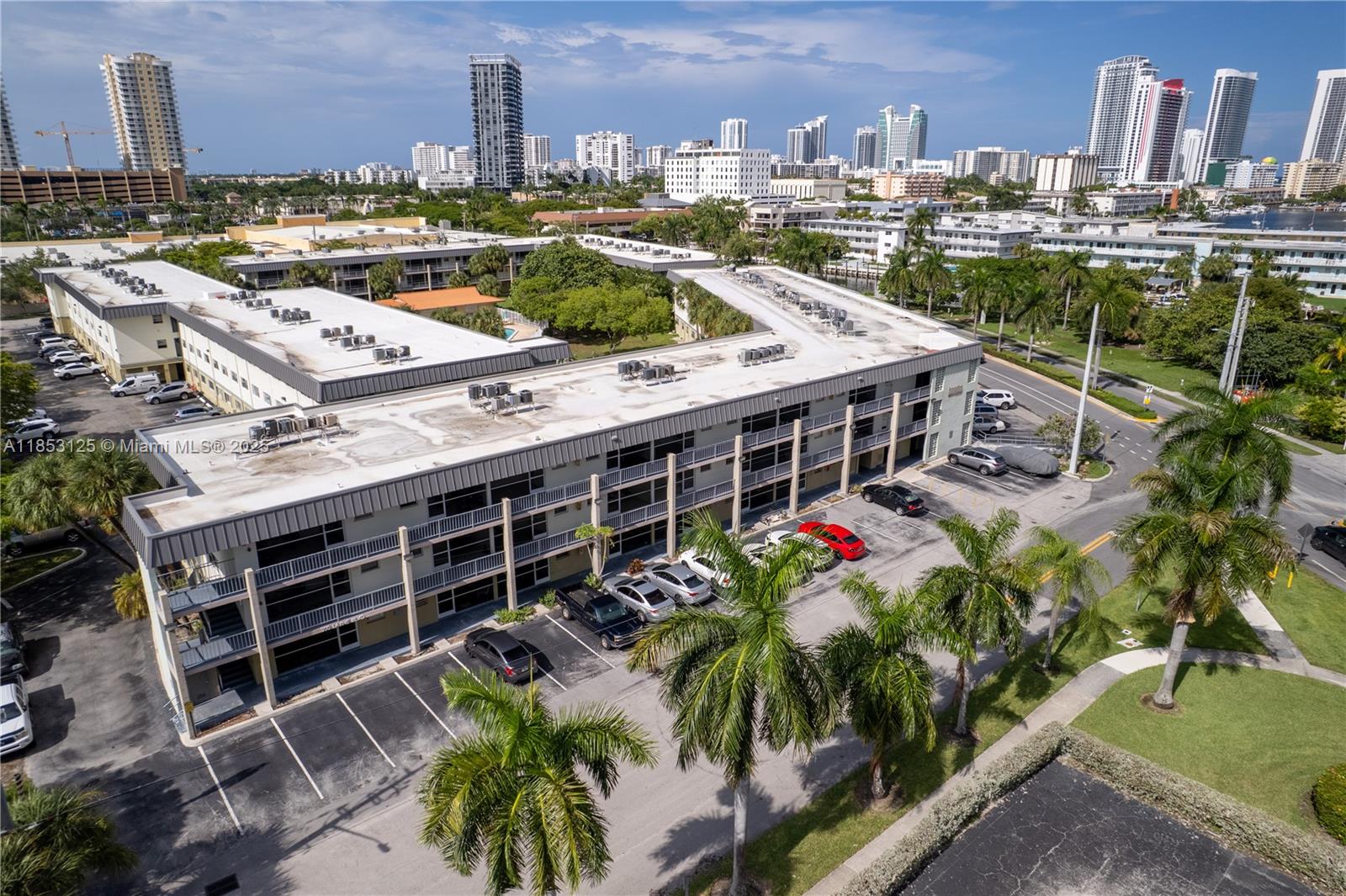 PARADISE BY THE SEA CONDO - Residential Lease