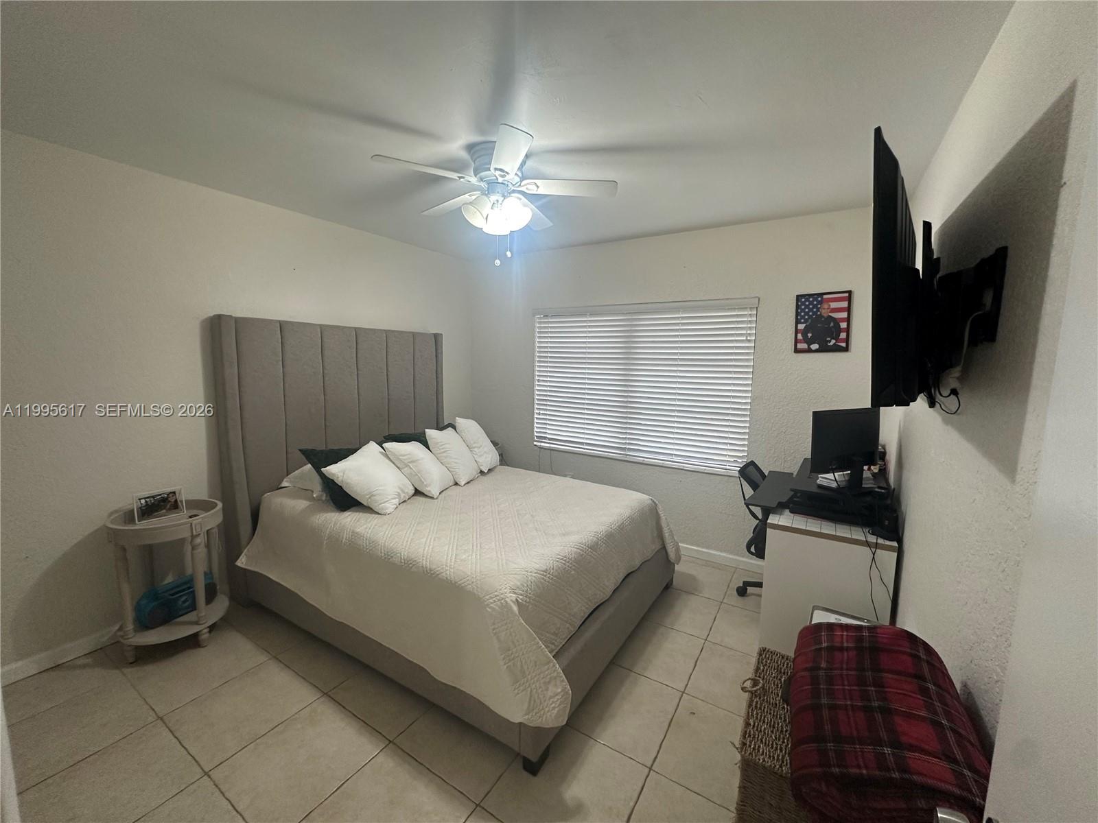 VENETIAN PALMS CONDO - Residential Lease