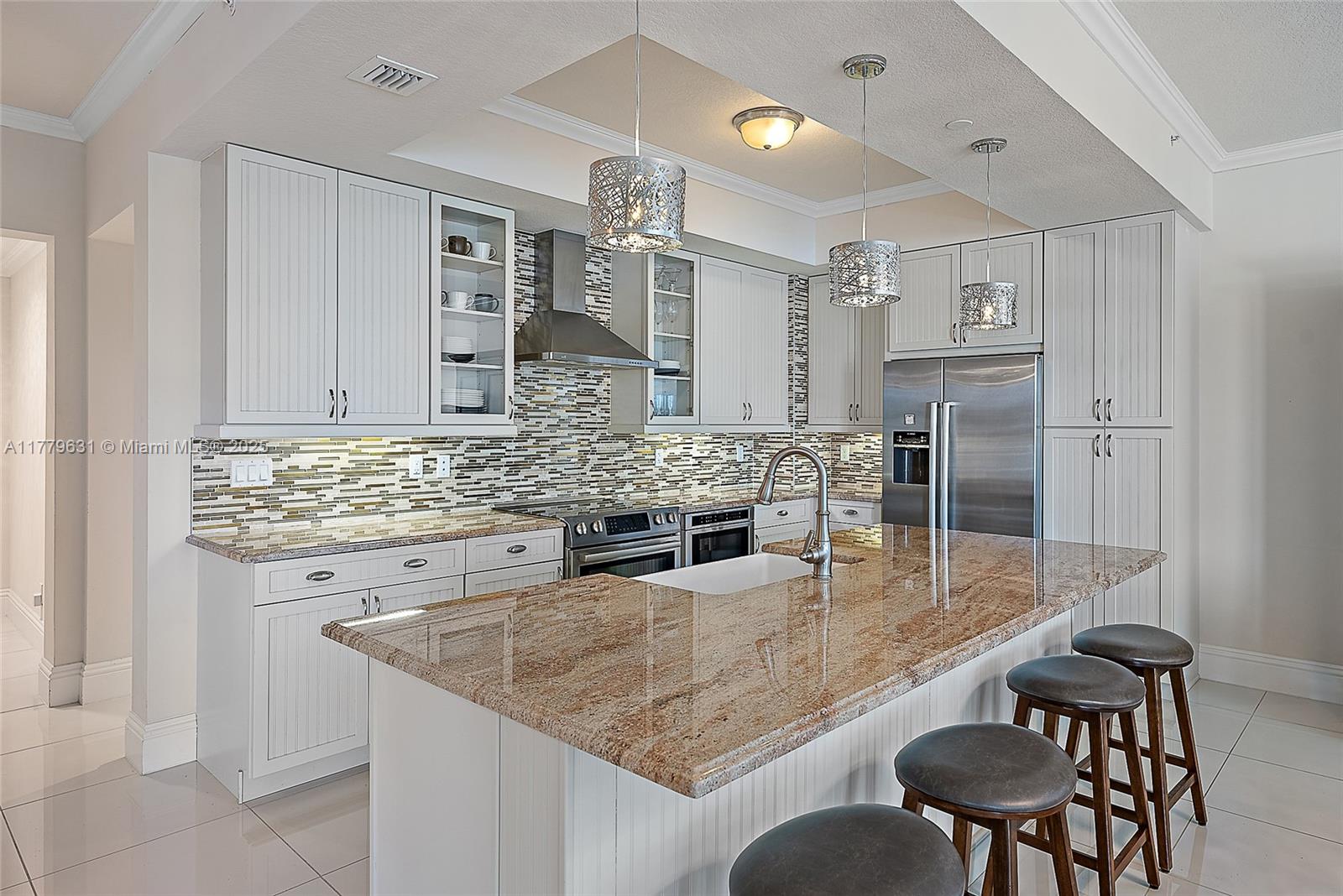 Bay Colony - Residential