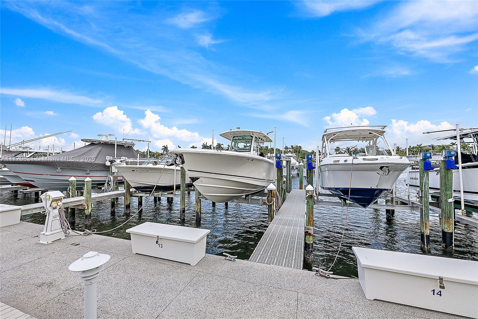Bay Colony - Residential