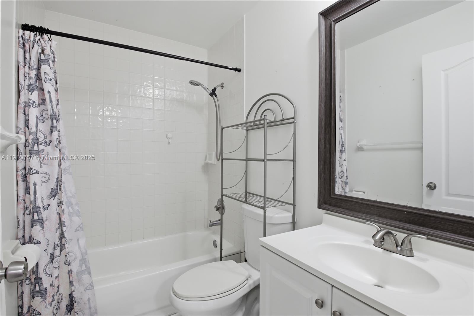 P A AT WEST SUNSET - Residential Lease