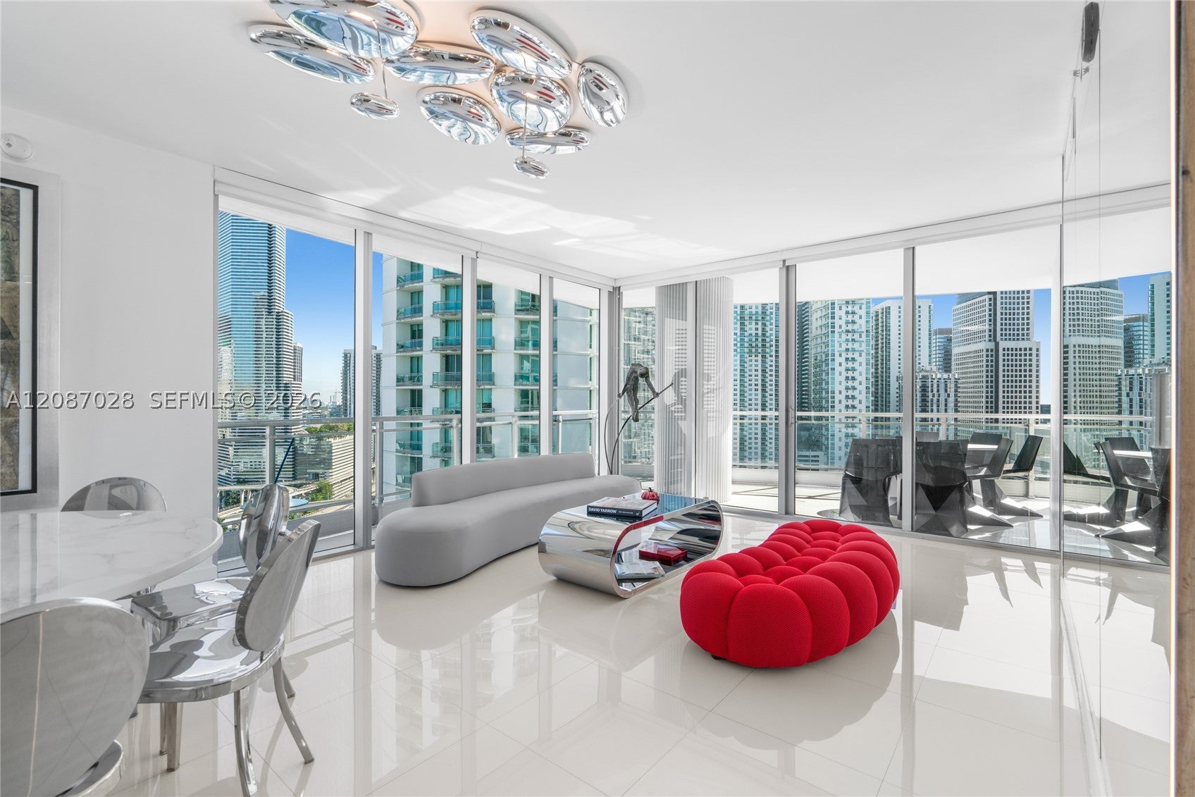 90 SW 3rd St 2204