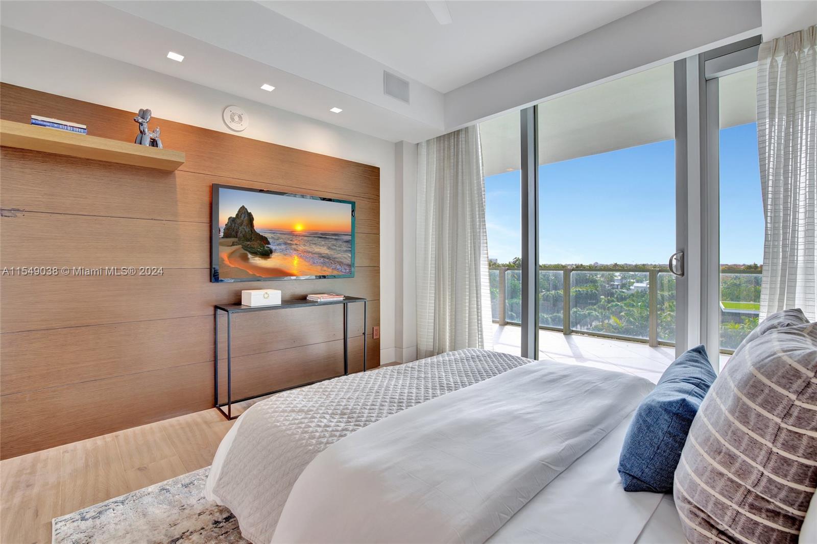 OCEANA KEY BISCAYNE CONDO - Residential