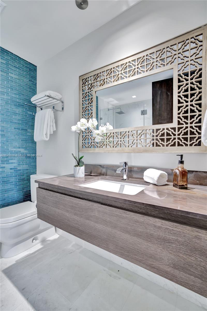 OCEANA KEY BISCAYNE CONDO - Residential