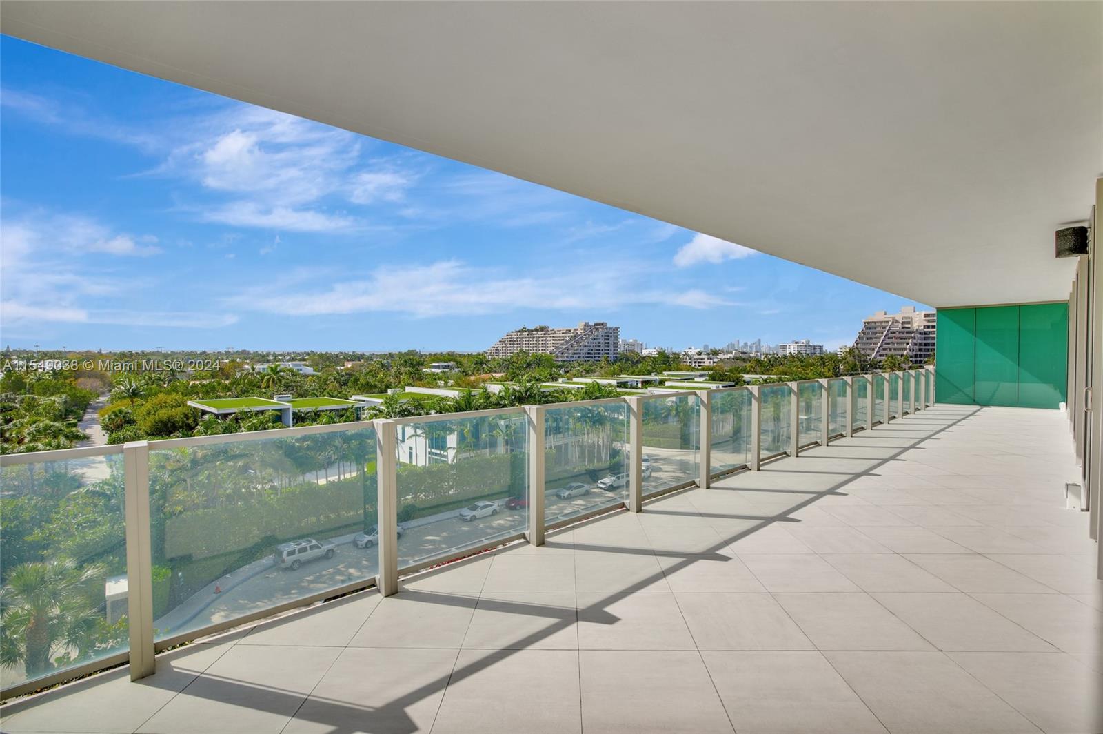 OCEANA KEY BISCAYNE CONDO - Residential