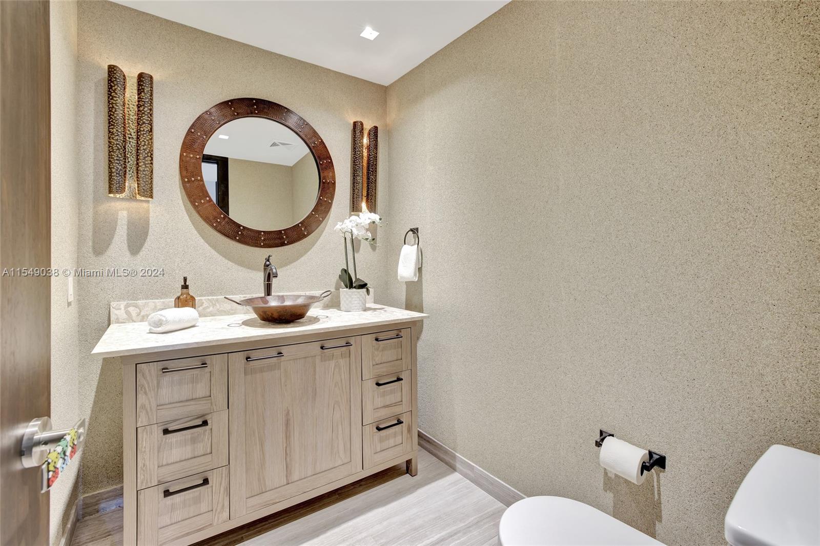 OCEANA KEY BISCAYNE CONDO - Residential