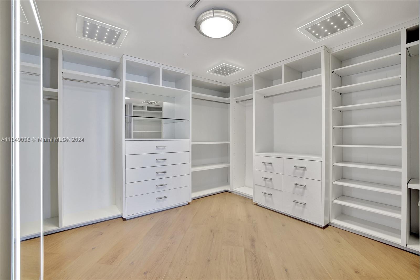 OCEANA KEY BISCAYNE CONDO - Residential