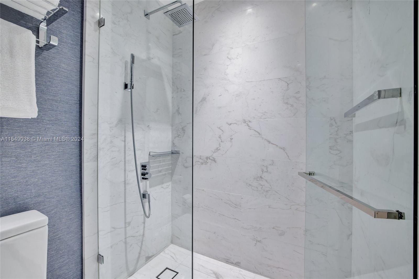 OCEANA KEY BISCAYNE CONDO - Residential