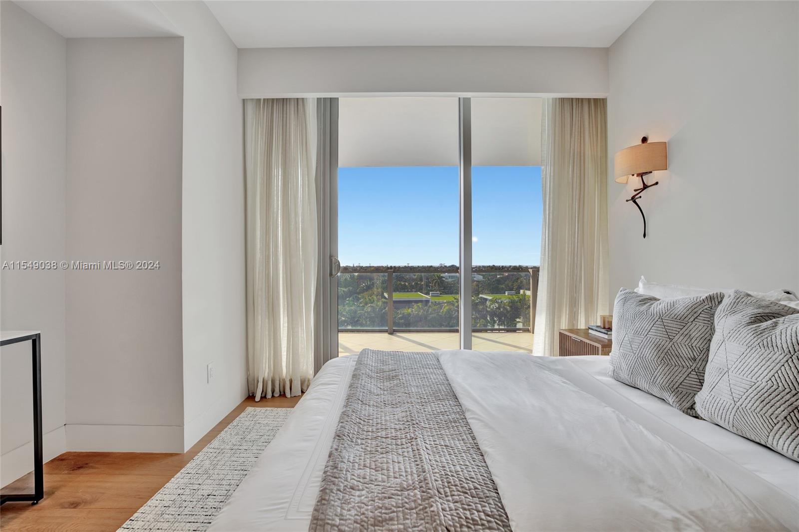 OCEANA KEY BISCAYNE CONDO - Residential