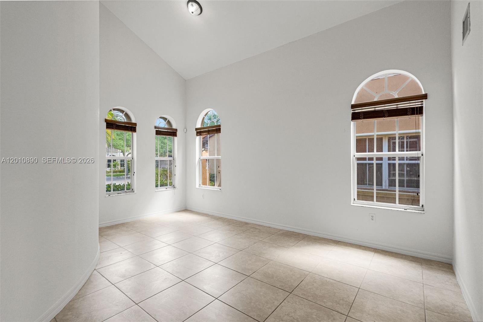 EGRET LAKES ESTATES SEC 6 - Residential