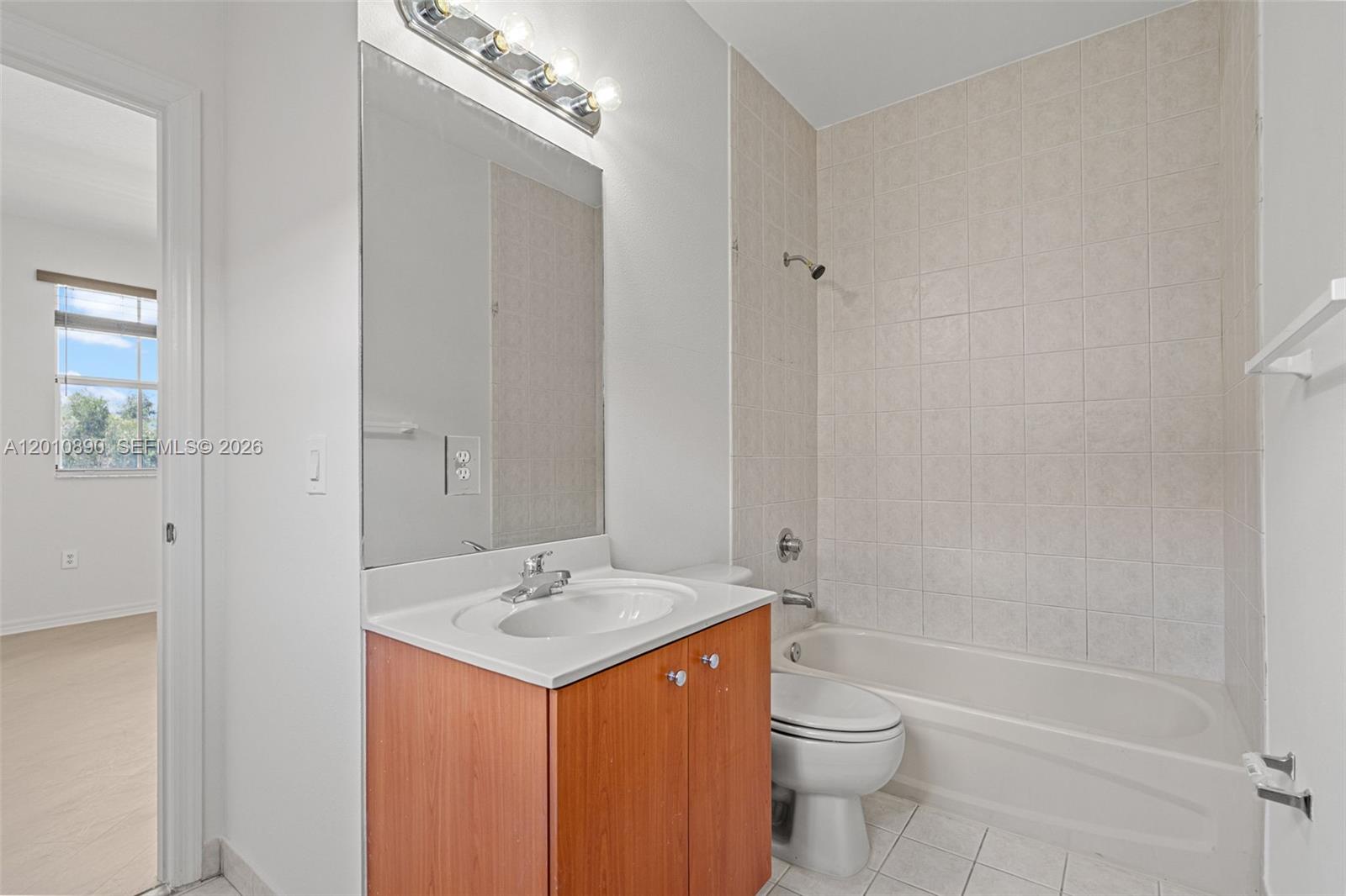 EGRET LAKES ESTATES SEC 6 - Residential