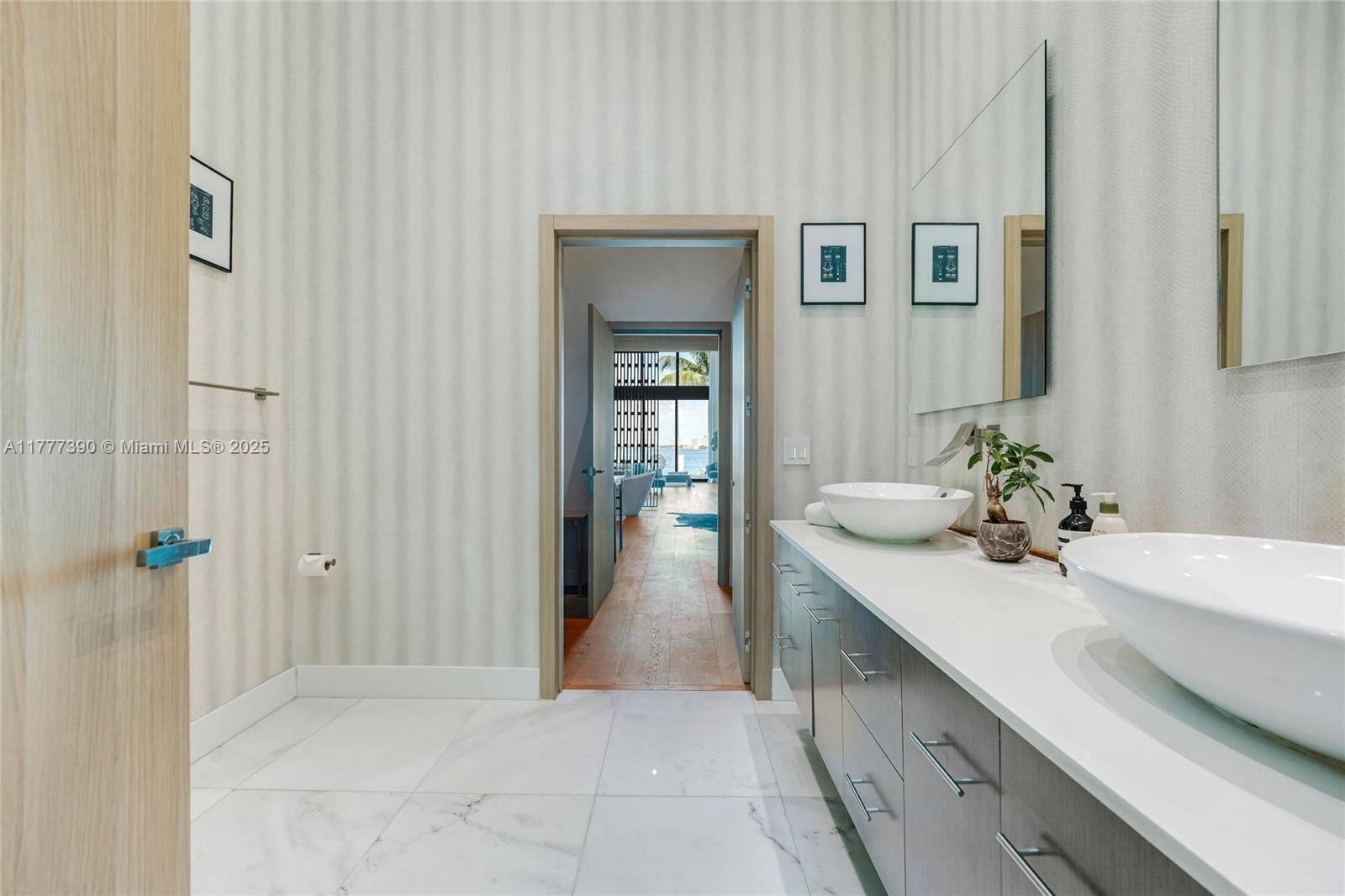 BISCAYNE POINT - Residential