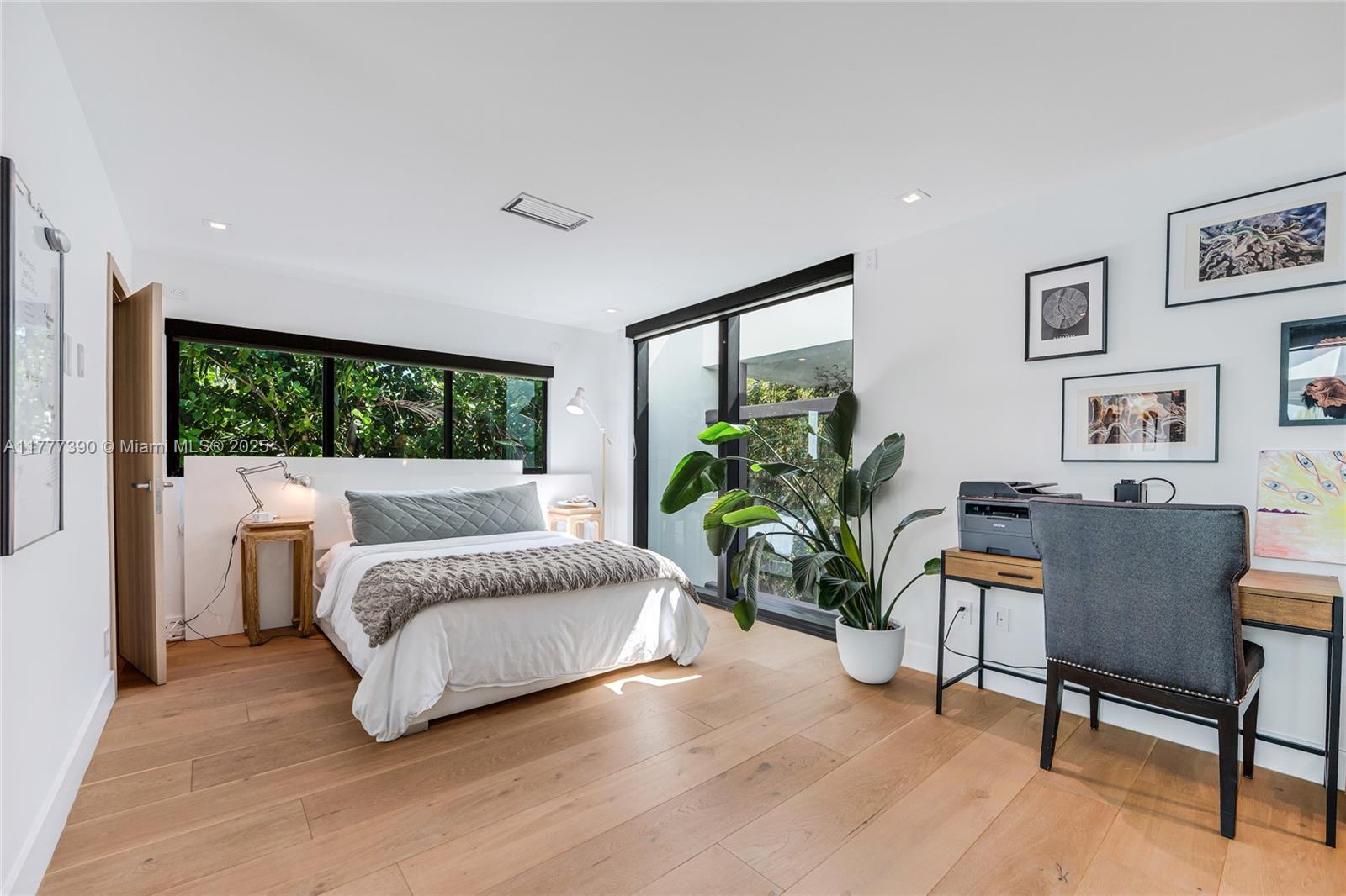 BISCAYNE POINT - Residential