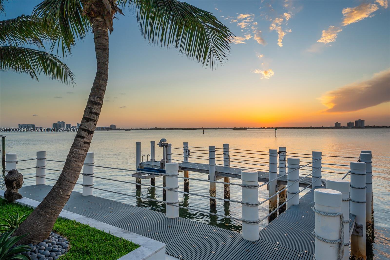 BISCAYNE POINT - Residential