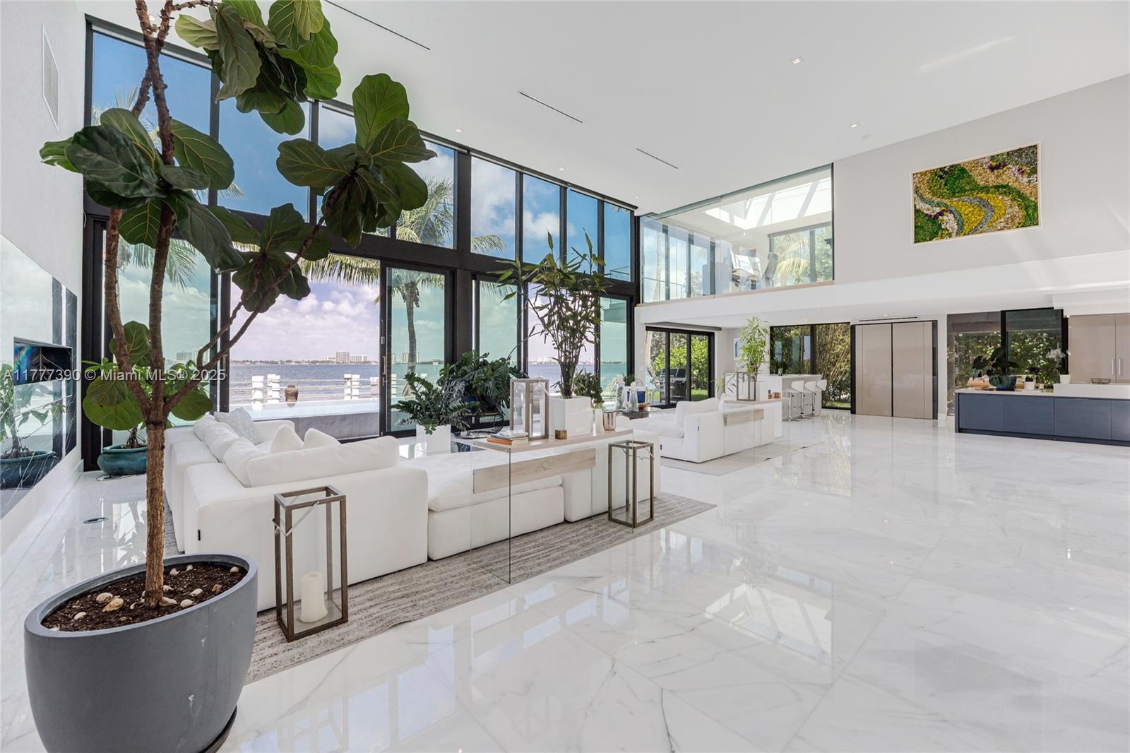 BISCAYNE POINT - Residential