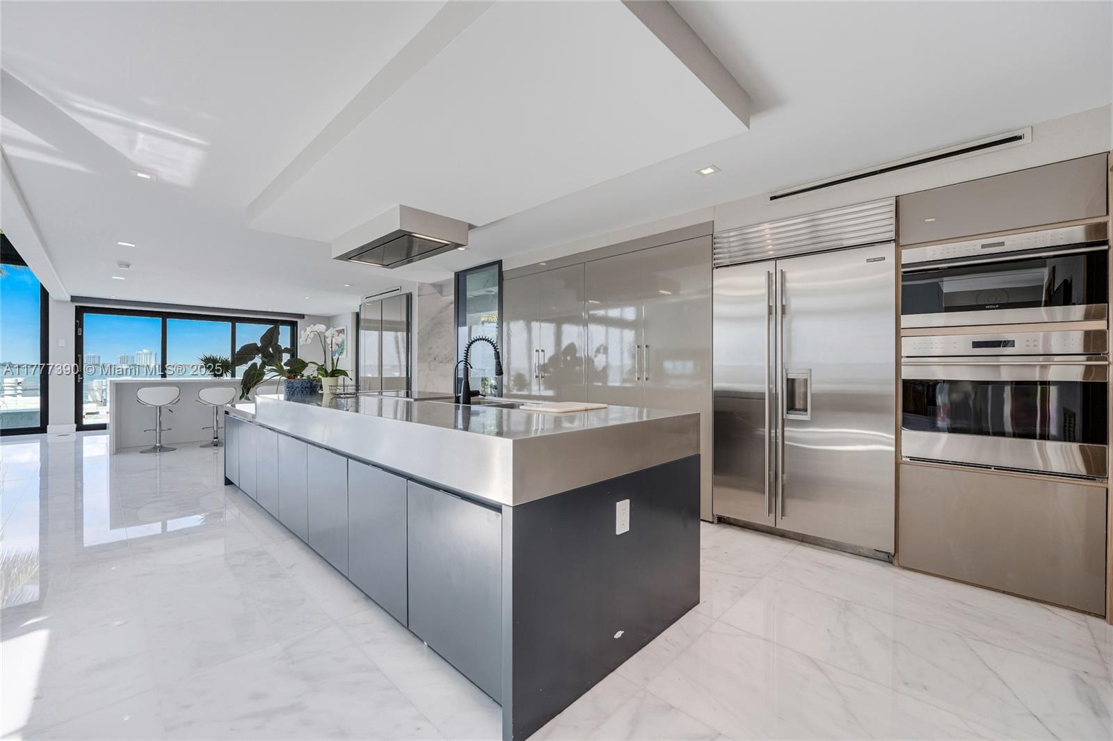 BISCAYNE POINT - Residential
