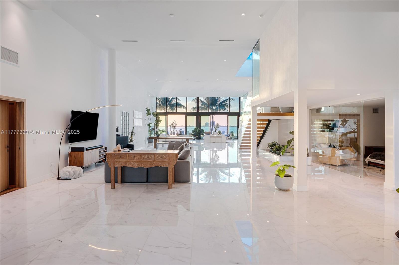 BISCAYNE POINT - Residential