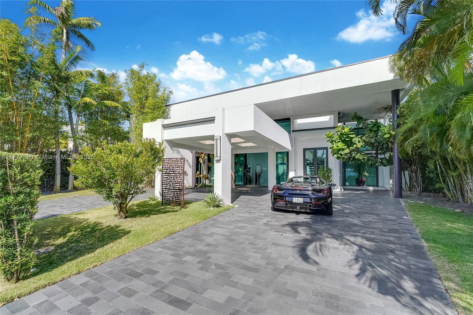 BISCAYNE POINT - Residential