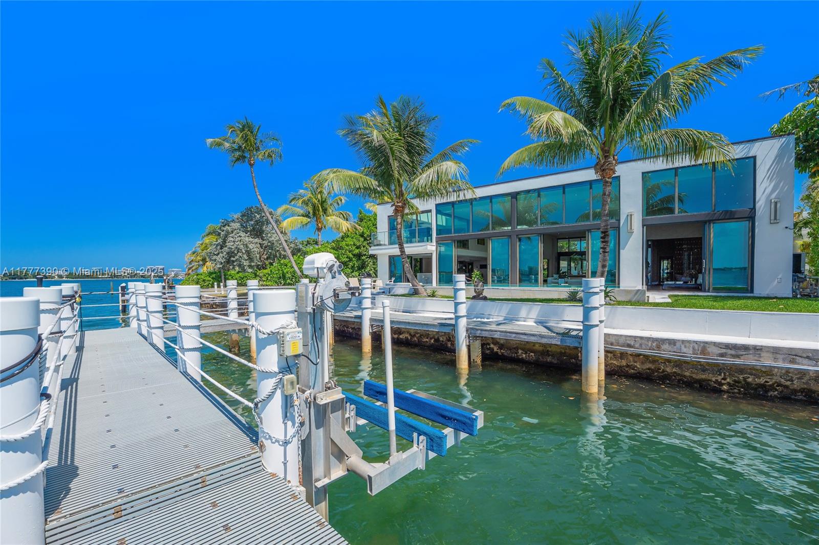 BISCAYNE POINT - Residential