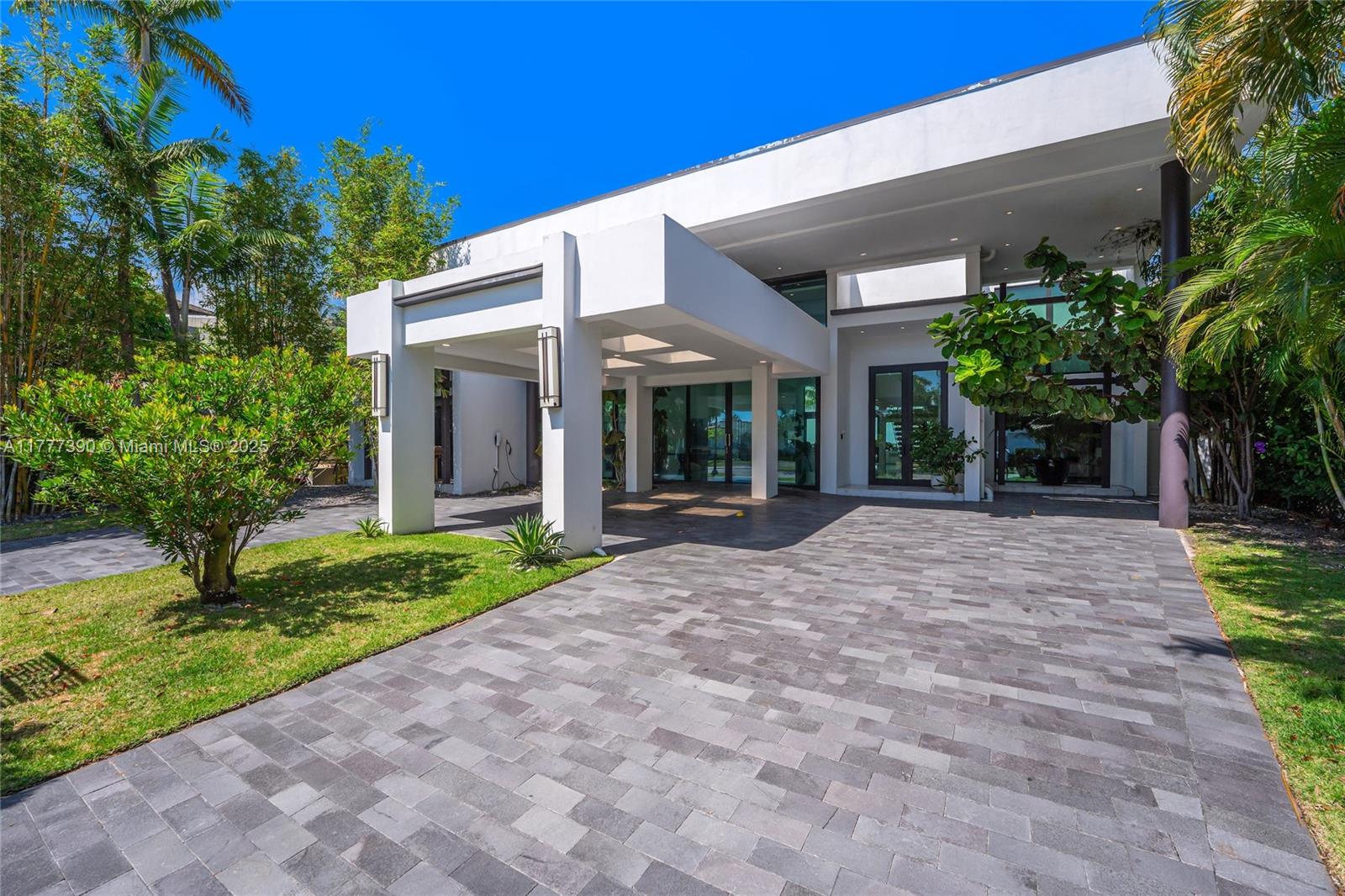 BISCAYNE POINT - Residential