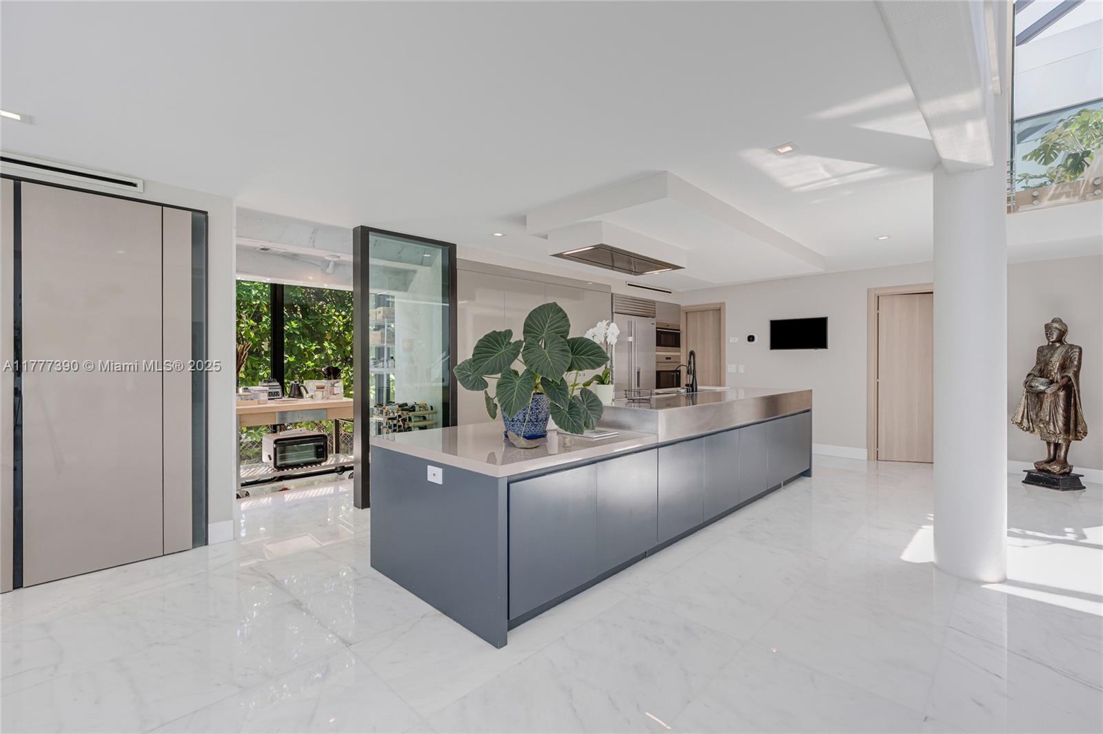BISCAYNE POINT - Residential
