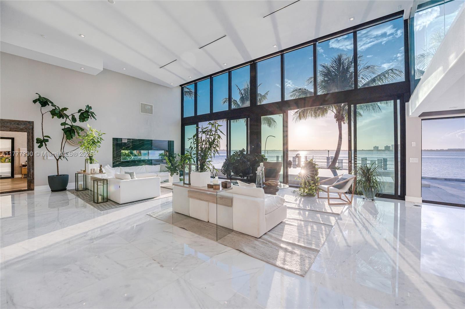 BISCAYNE POINT - Residential