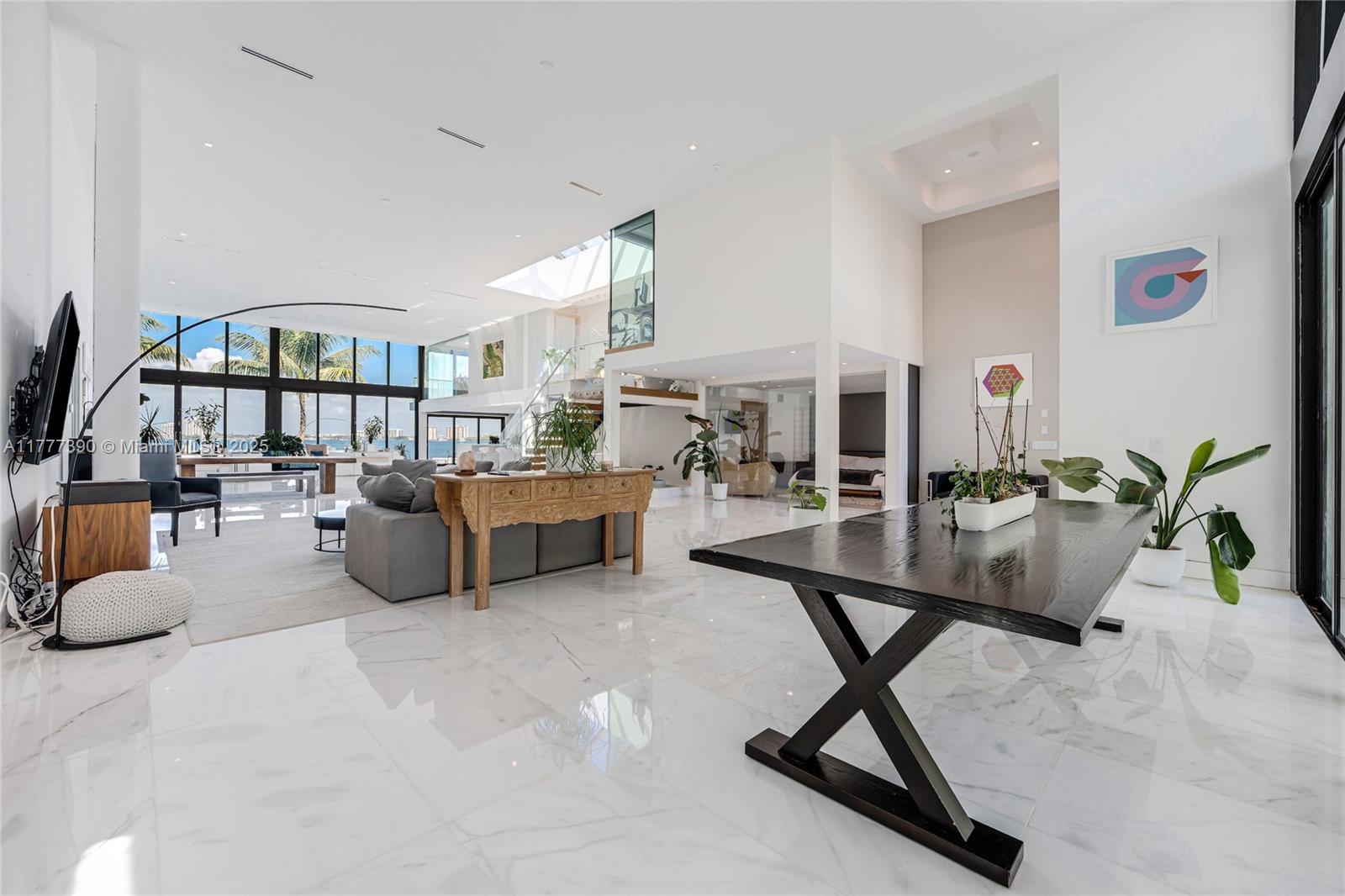 BISCAYNE POINT - Residential