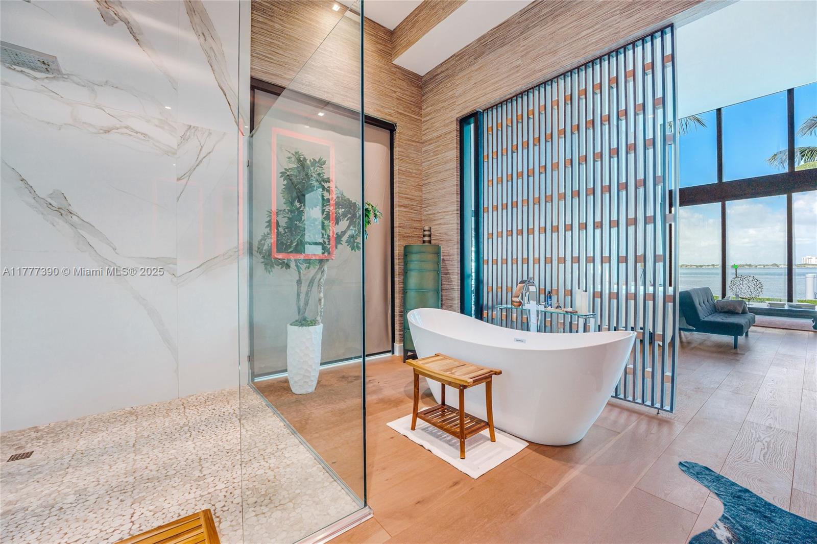 BISCAYNE POINT - Residential