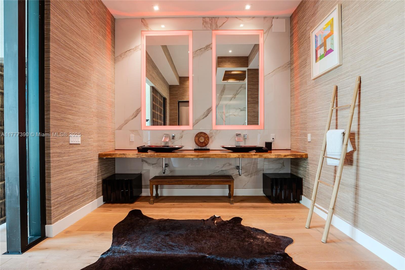 BISCAYNE POINT - Residential