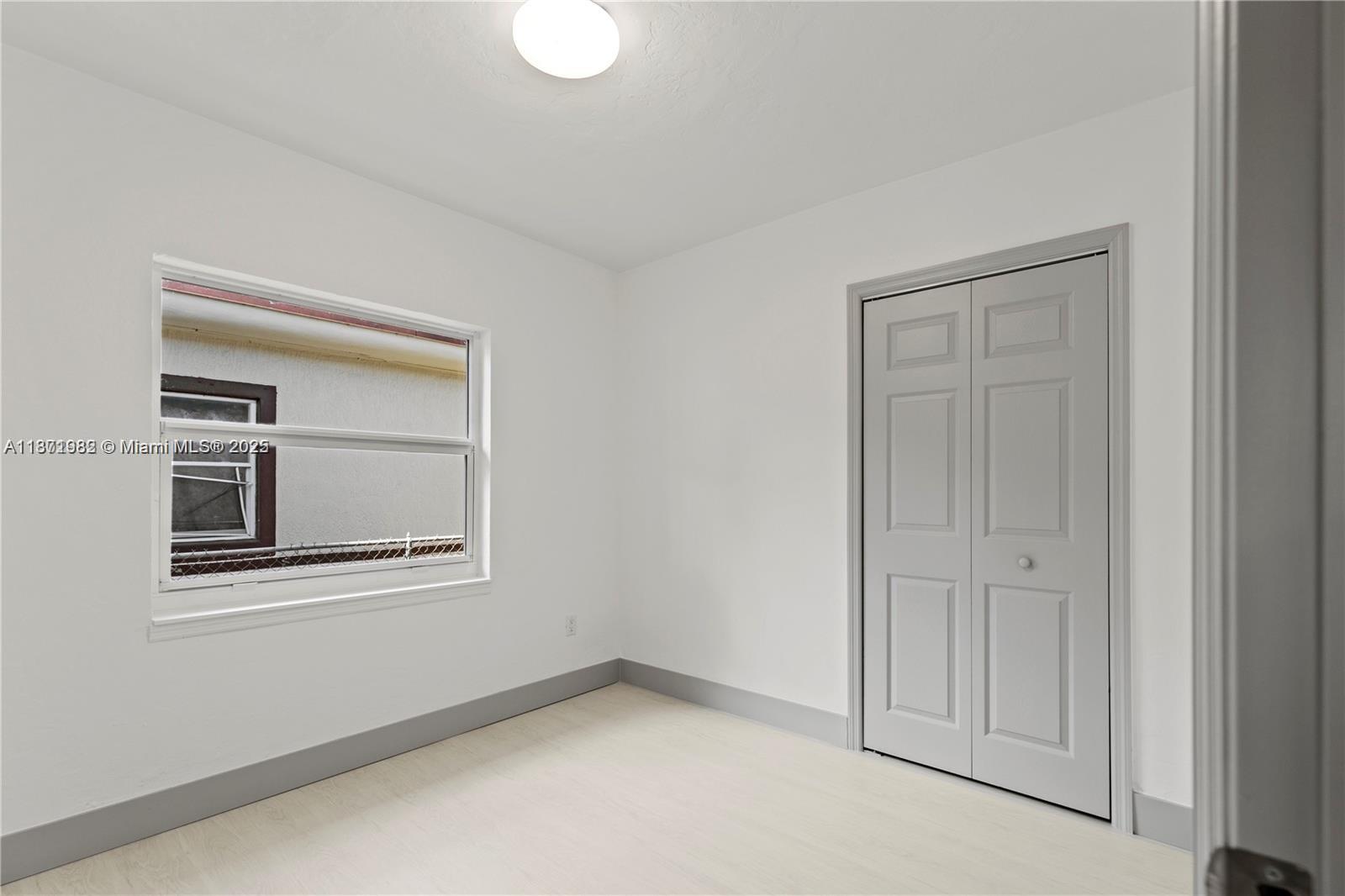 PINE WOOD PK - Residential Income