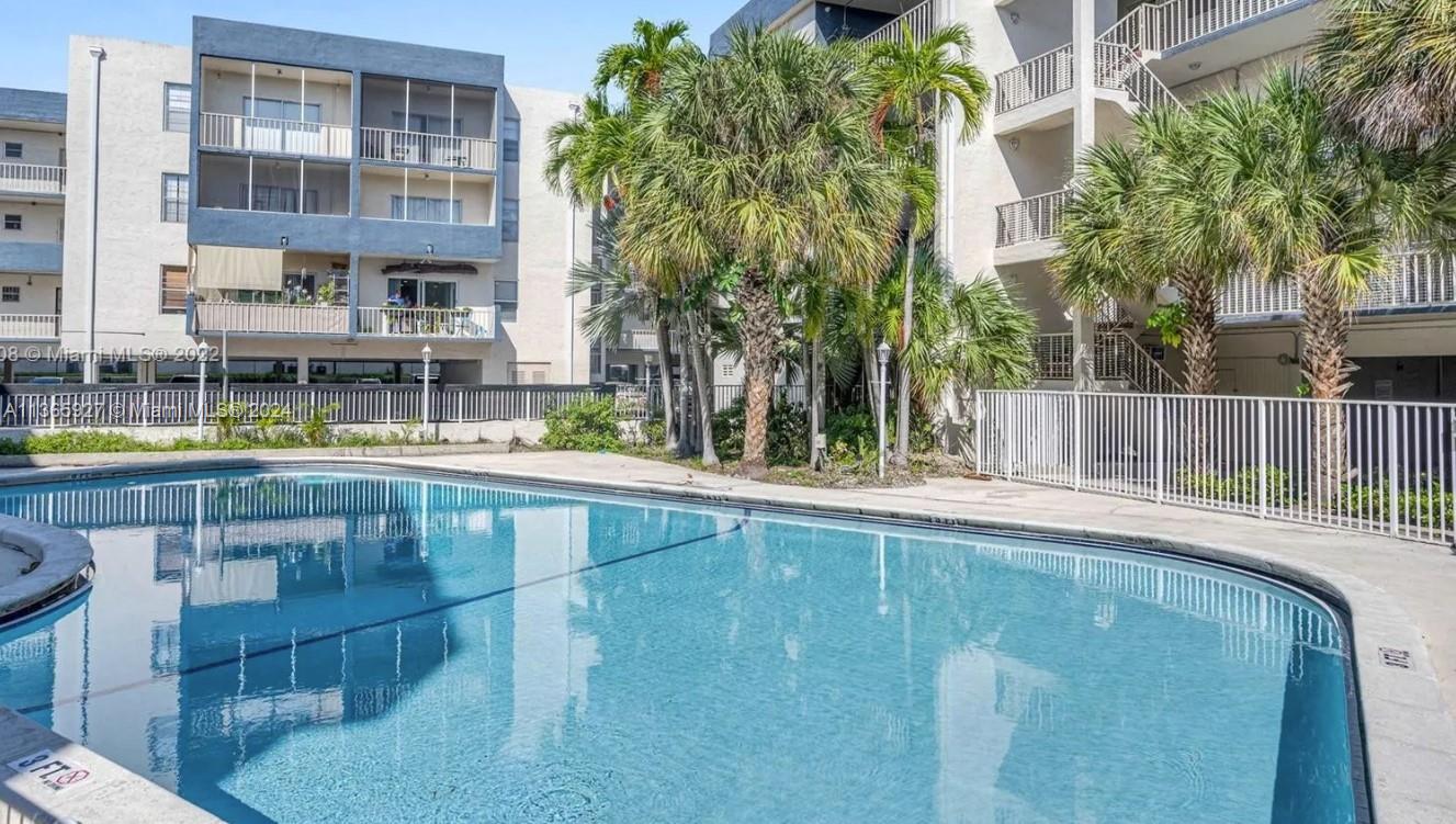 NEW LAND GARDENS CONDO - Residential