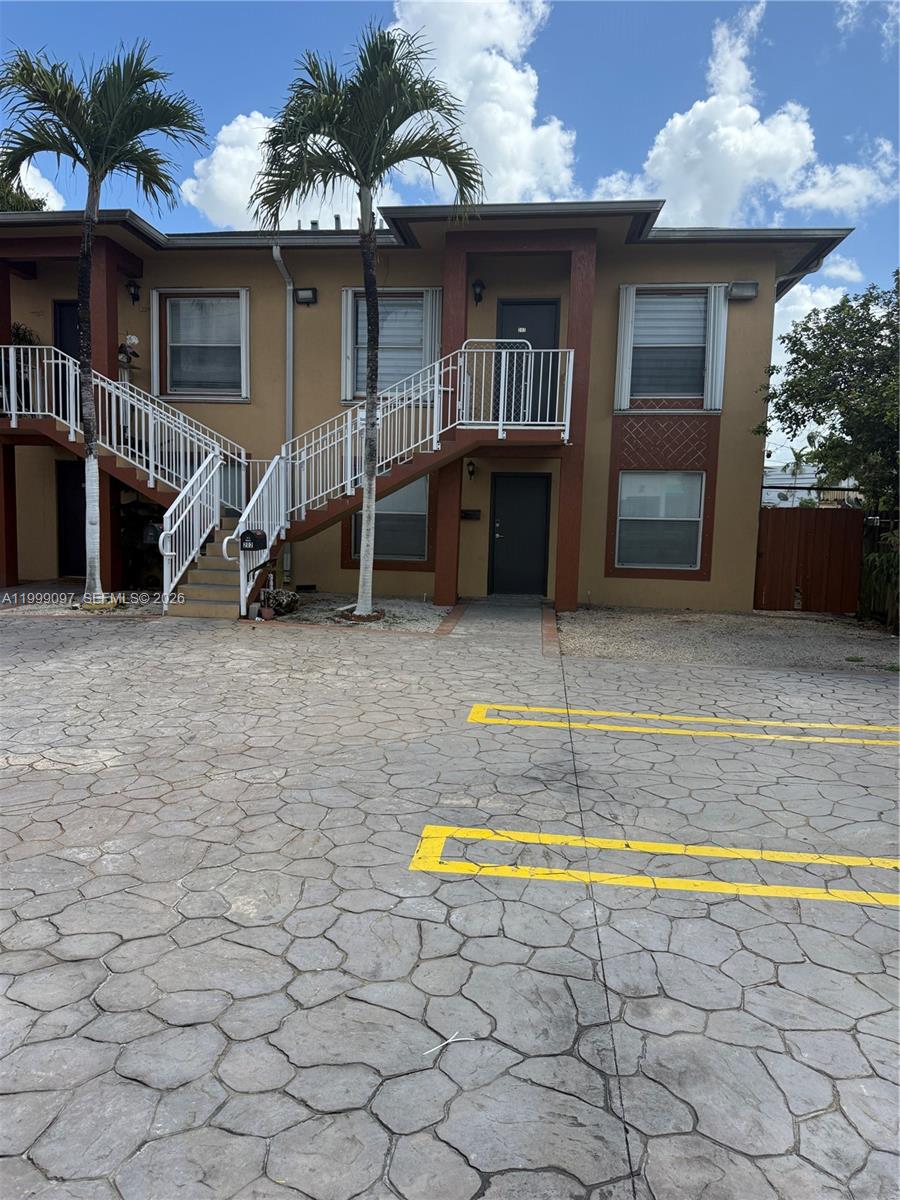 HIALEAH 17TH ADDN REV & A - Residential Lease