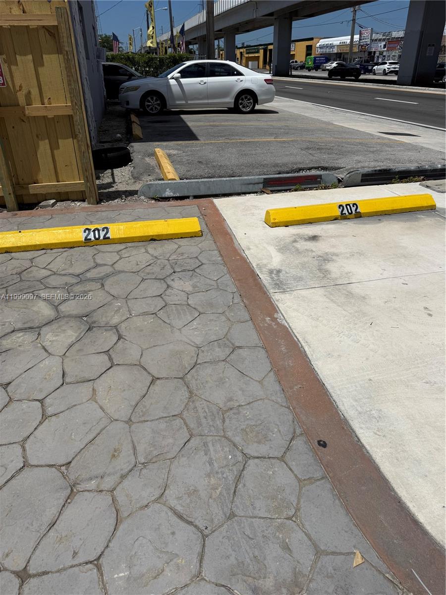 HIALEAH 17TH ADDN REV & A - Residential Lease