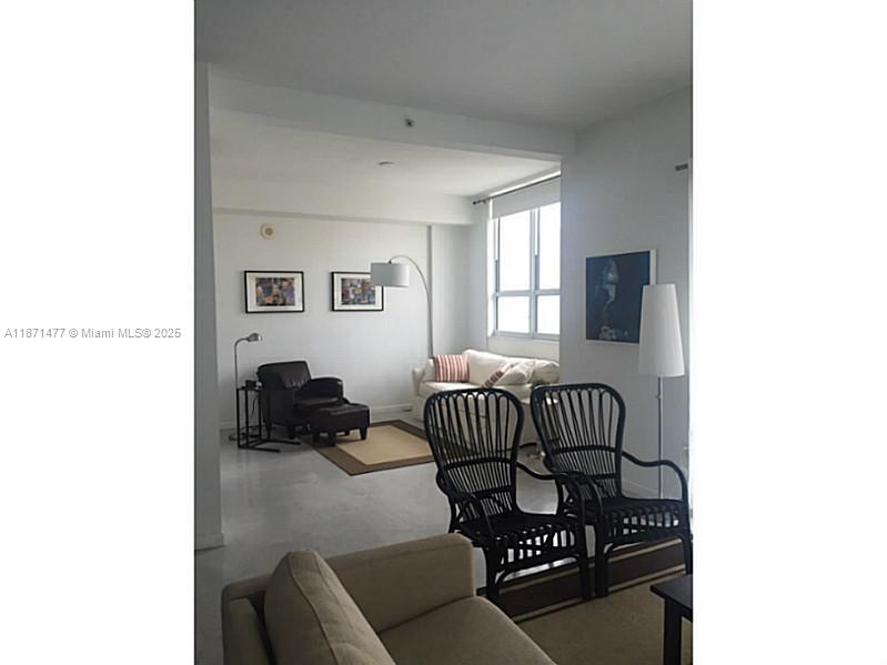 234 NE 3 ST 902