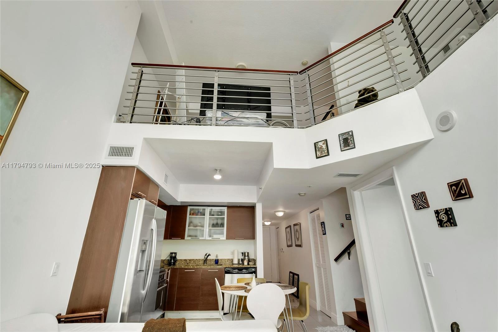 41 SE 5th St 1210