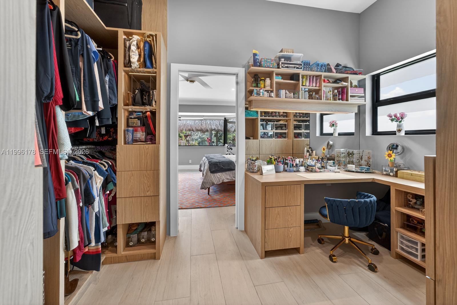 MYSTIQUE - Residential