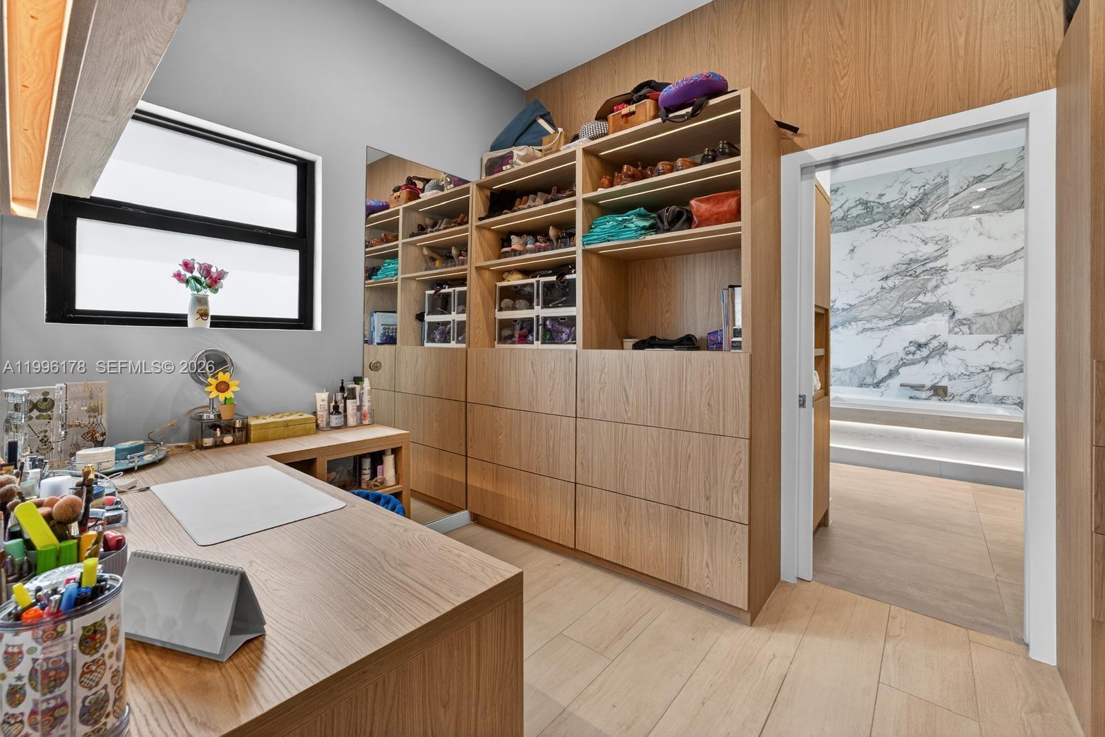 MYSTIQUE - Residential