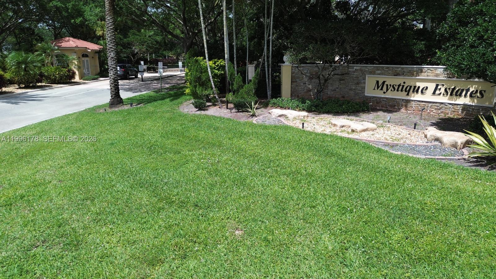 MYSTIQUE - Residential