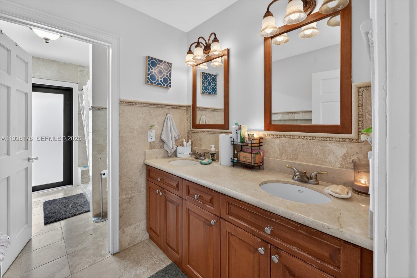 MYSTIQUE - Residential