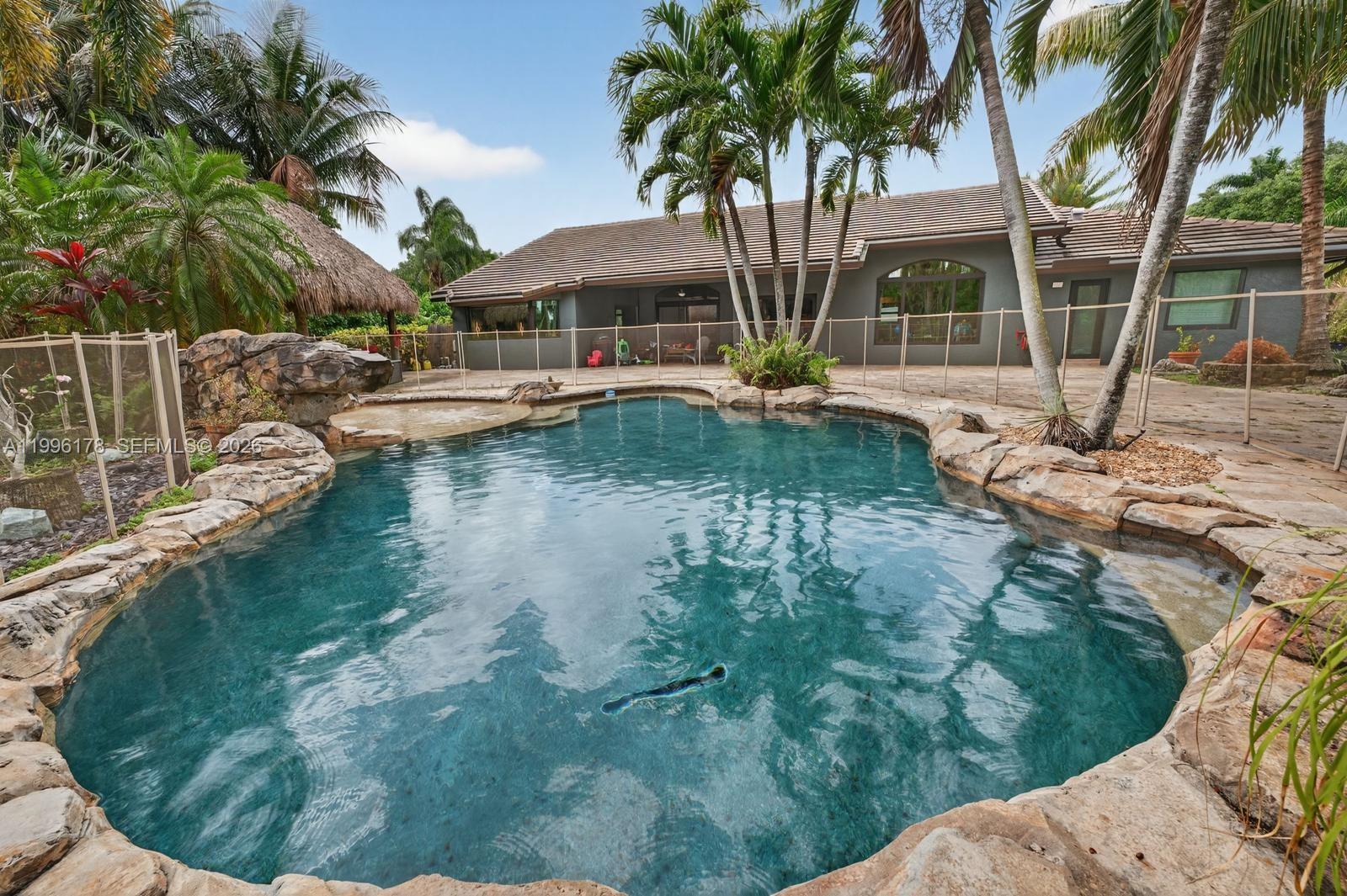 MYSTIQUE - Residential