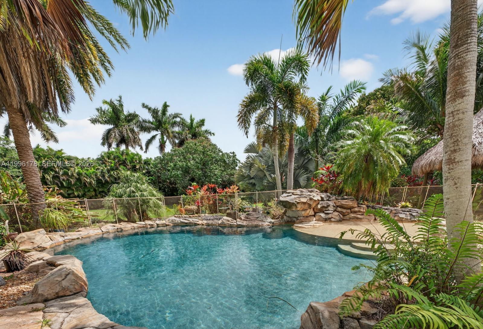 MYSTIQUE - Residential