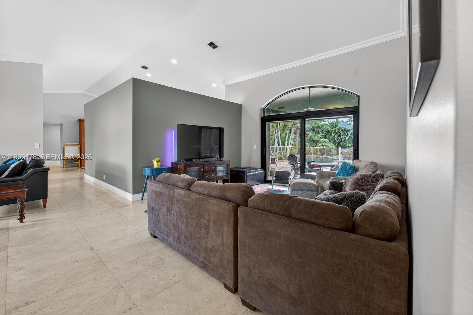 MYSTIQUE - Residential