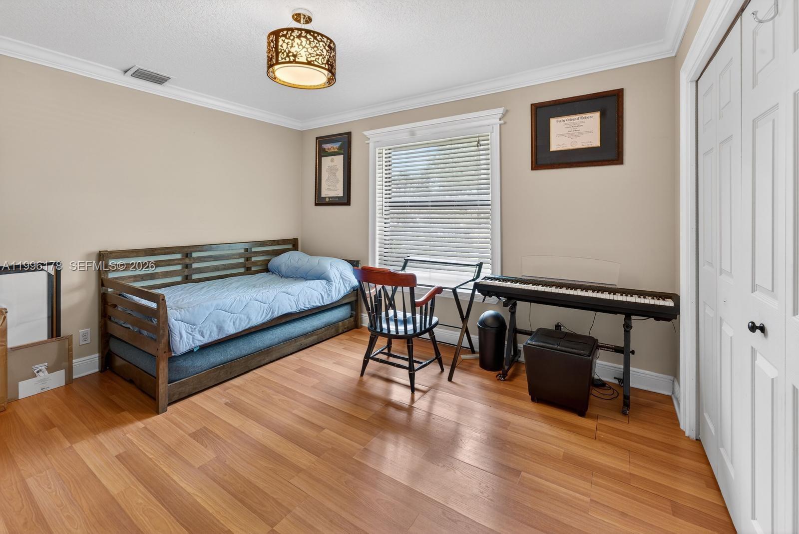 MYSTIQUE - Residential