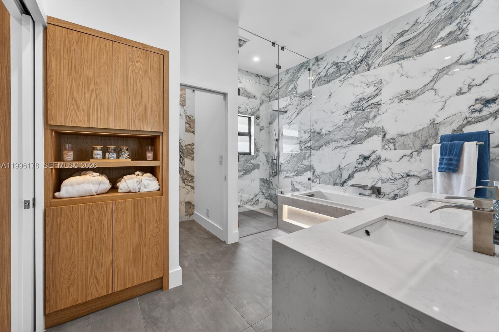 MYSTIQUE - Residential